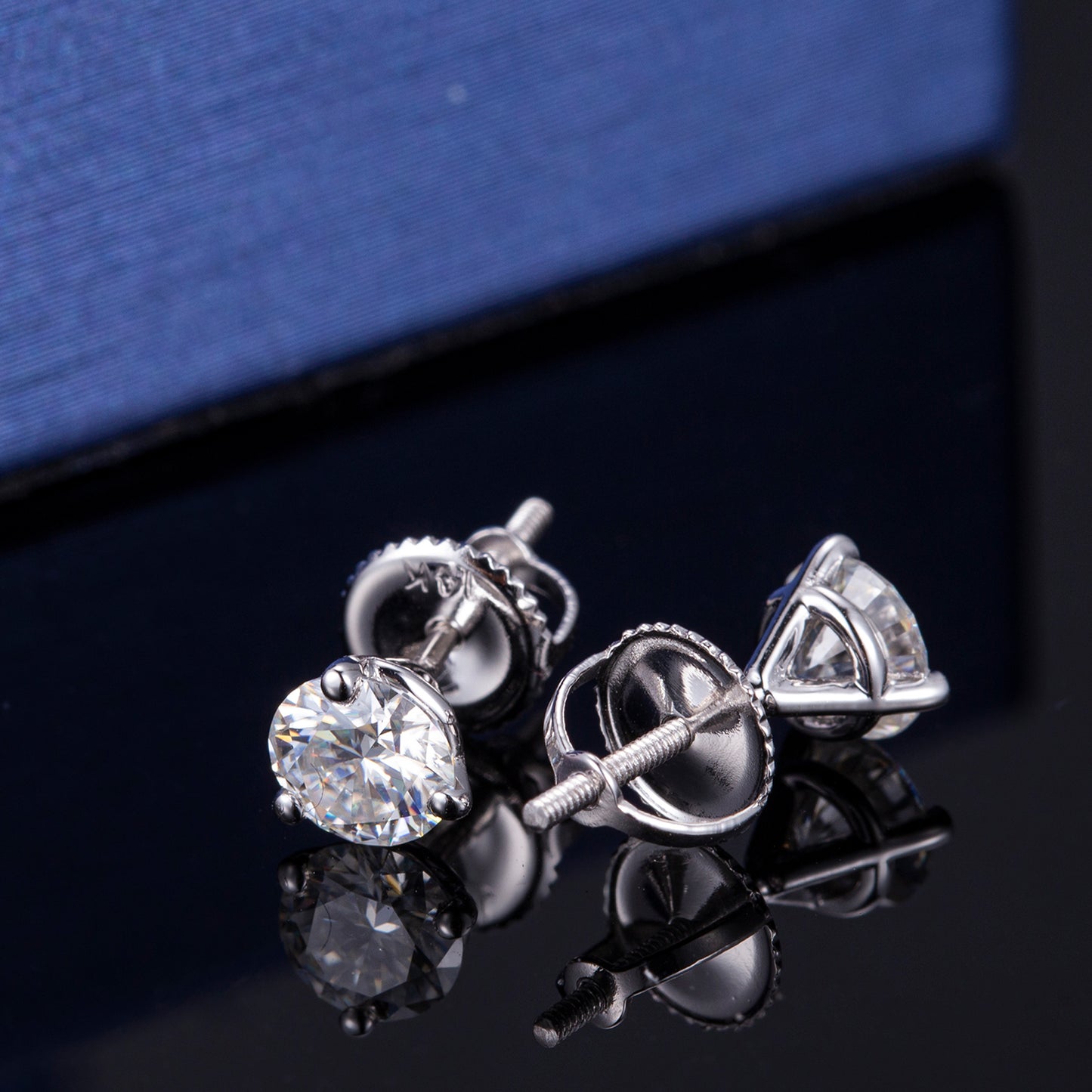 3 Prong Diamond Stud (Double - 両耳) (0.30ct ~ 1.15ct)