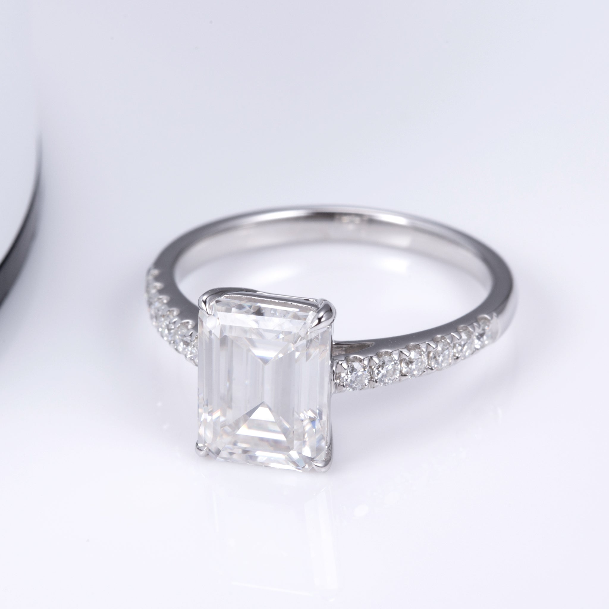 Emerald Cut Diamond Half-Eternity Ring (0.30ct ~ 1.50ct) – ETERBLISS