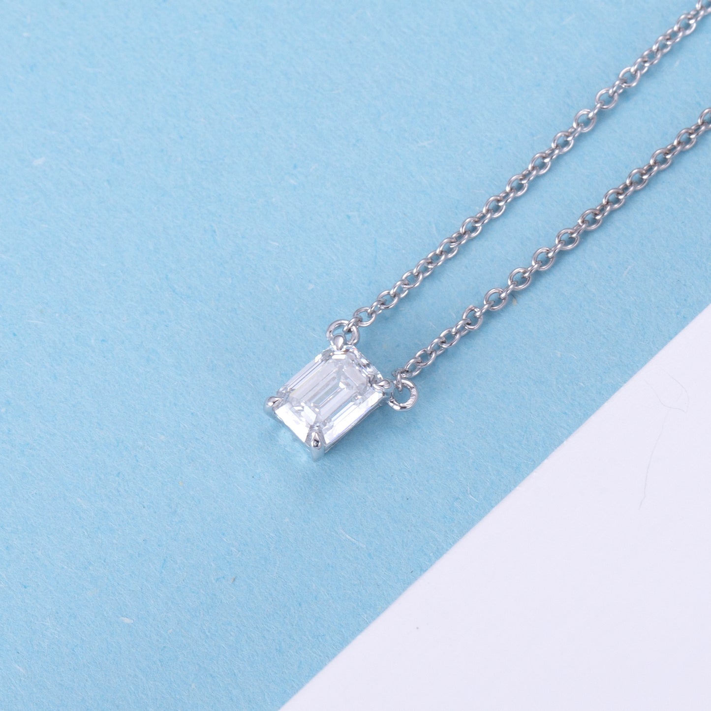 Emerald Cut Diamond Pendant (0.30ct ~ 1.50ct)