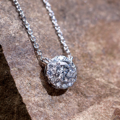 Halo Diamond Pendant (0.30ct ~ 1.50ct)