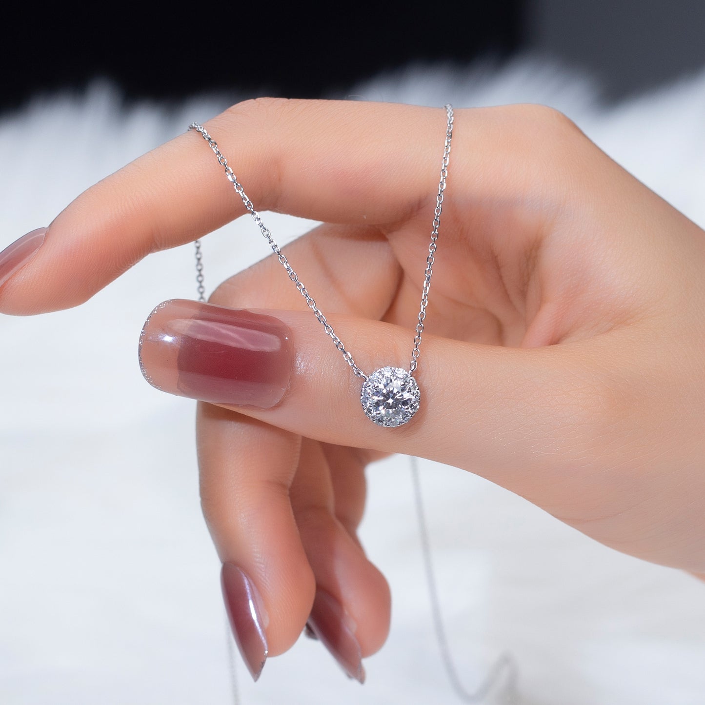 Halo Diamond Pendant (0.30ct ~ 1.50ct)