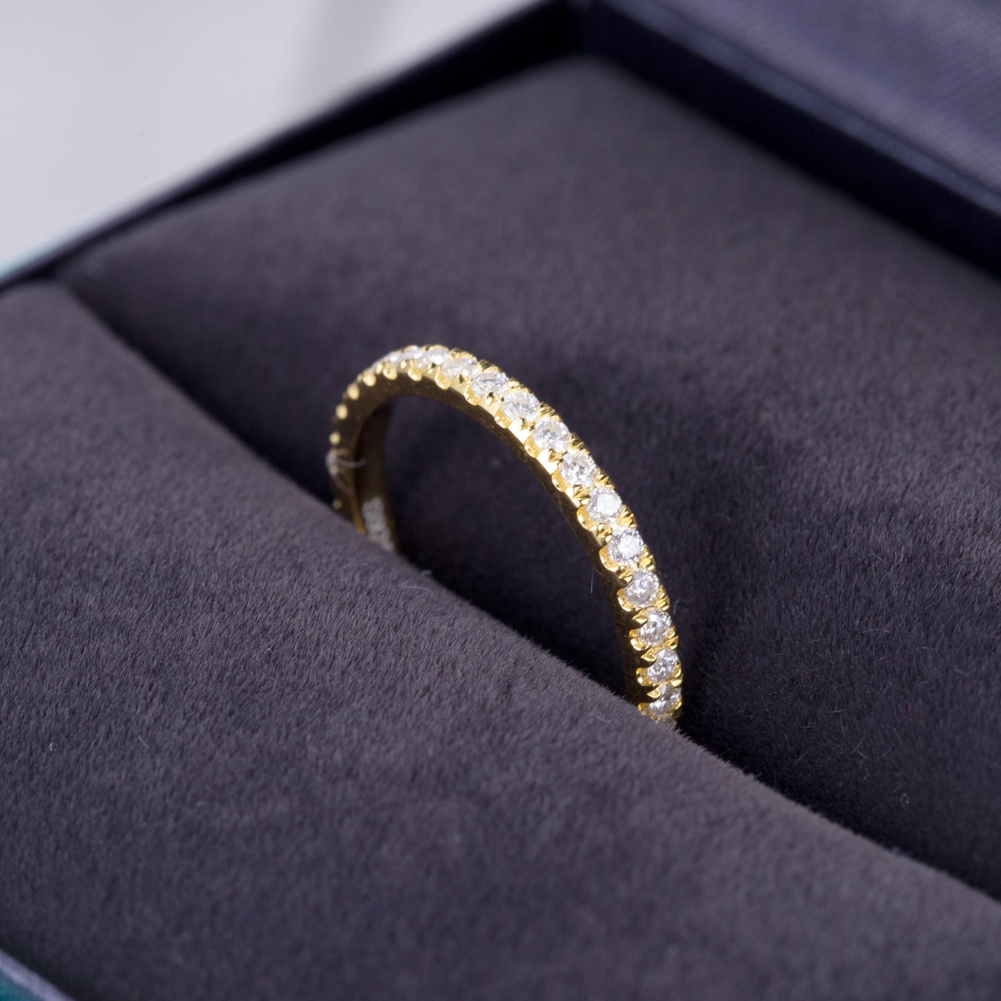 Diamond Eternity Ring (0.55ct ~ 0.82ct)